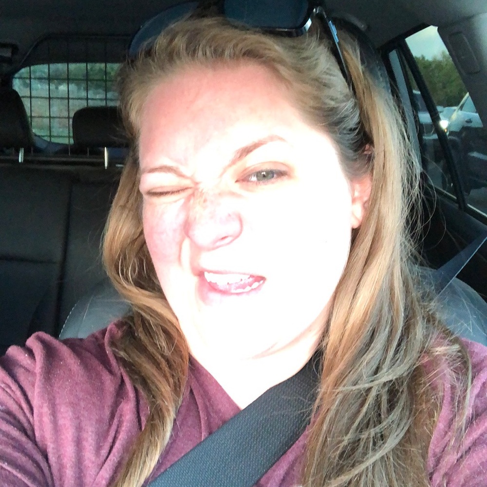 Meet your Posher, Cassandra